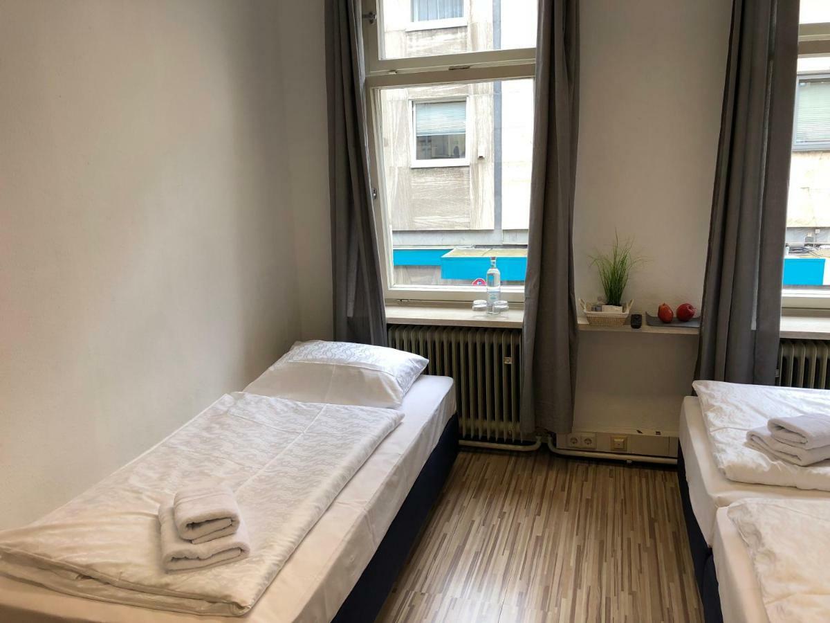 Downtown City - Privaterooms Fürth 外观 照片